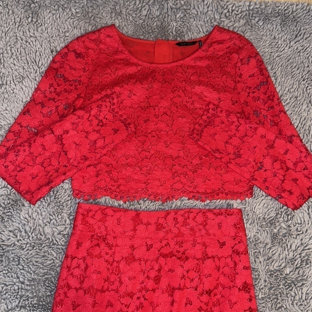 Marciano Red Hot Rebelle Metallic Lace Piya Long Sleeve Crop Top + Skirt Set - Picture 5 of 16